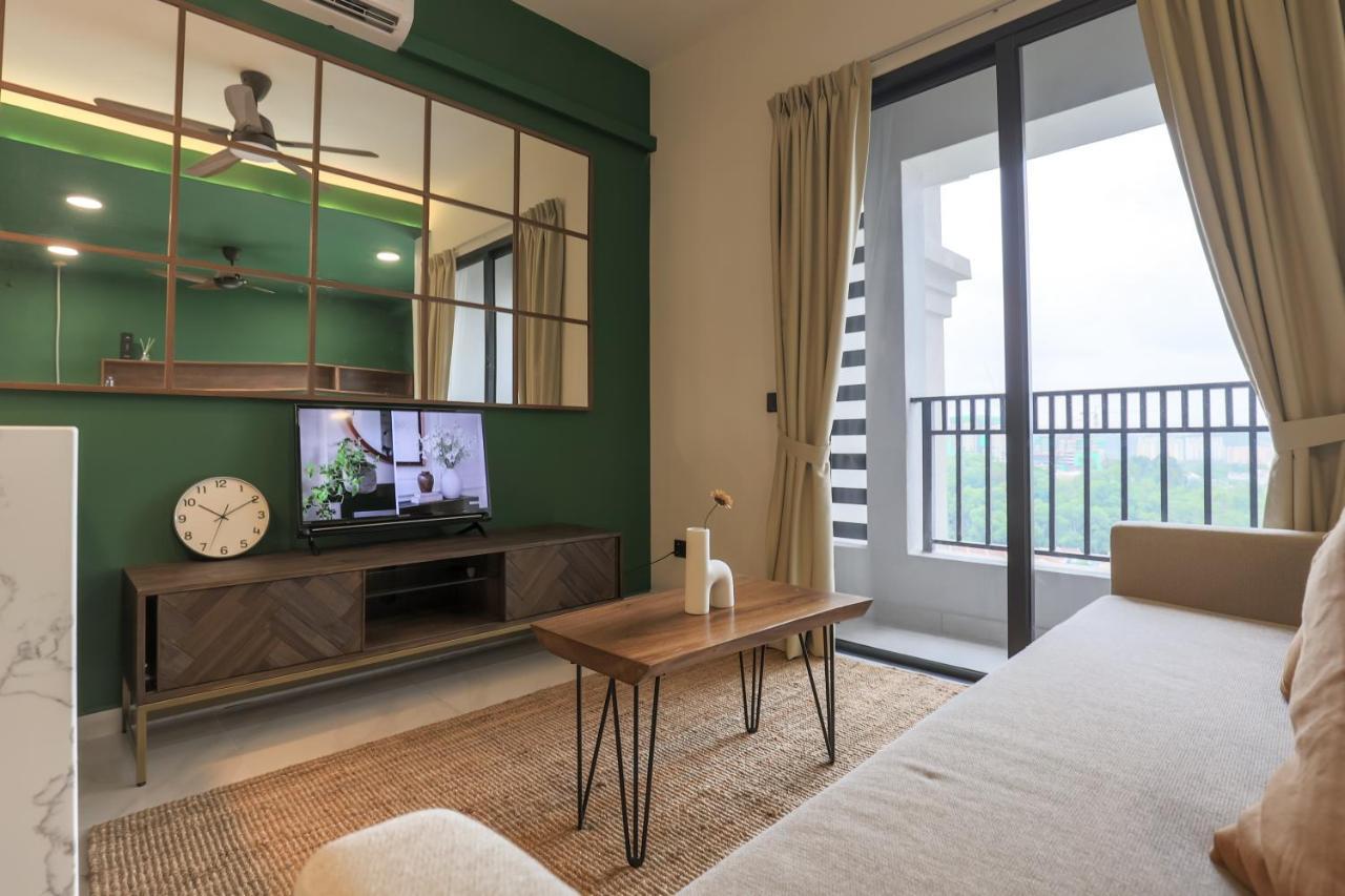 Peaceful Studio W Pool For 3 Pax - Сери-Кембанган Экстерьер фото